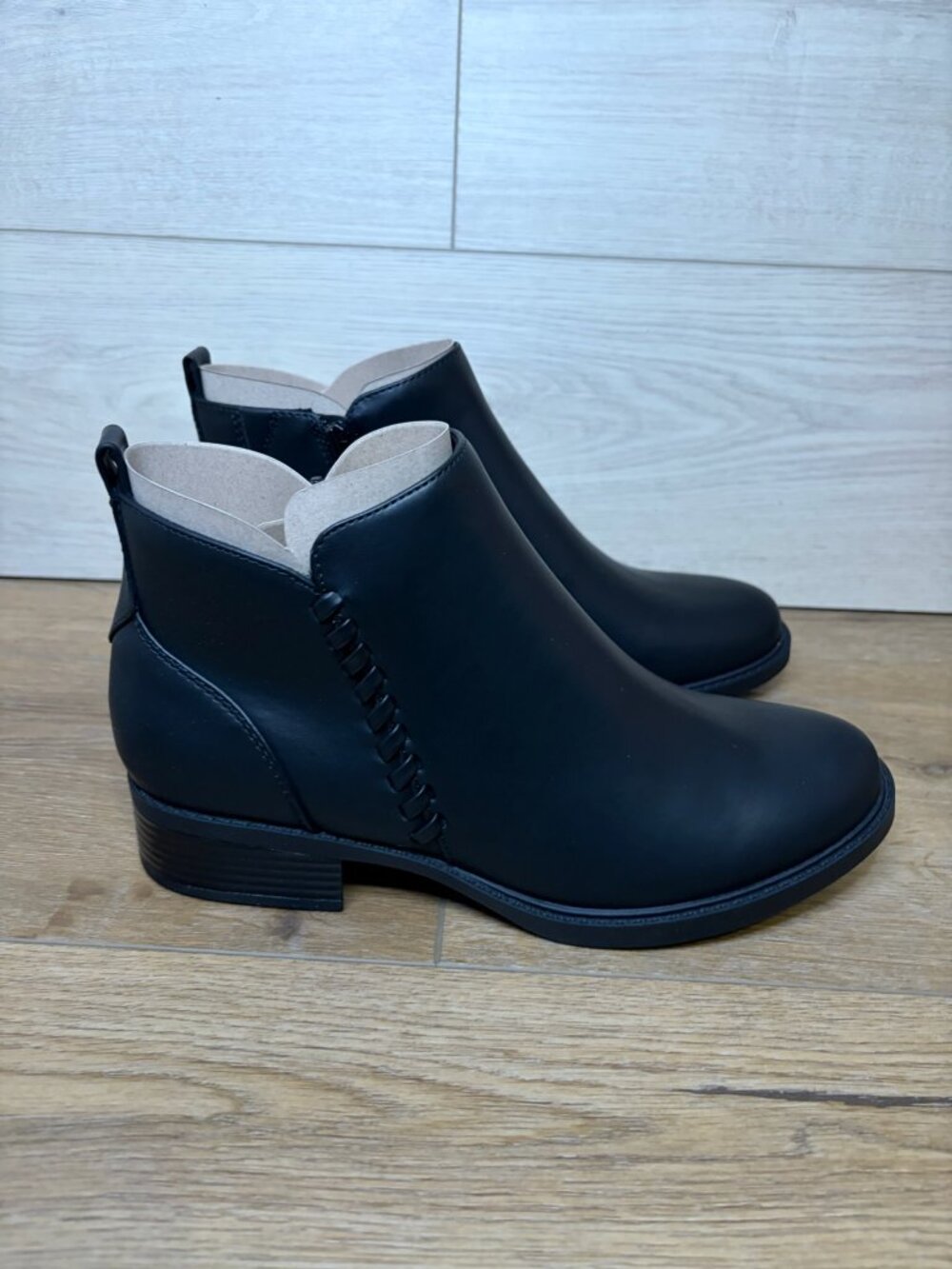 Easy Spirit Lorand 3 Women's Ankle Bootie Black Size 8M